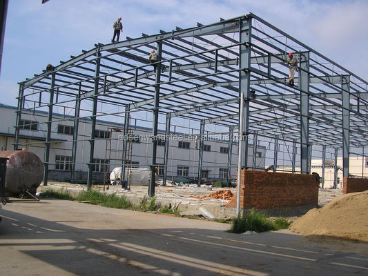 Odporne na warunki pogodowe Prefabrykowane stalowe warsztaty Budownictwo Skład PEB Budownictwo metalowe