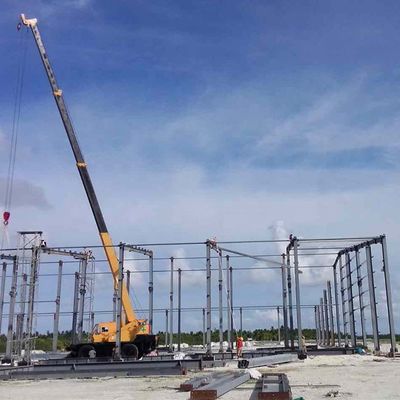 Lekkie konstrukcje stalowe do instalacji i dostosowane akcesoria