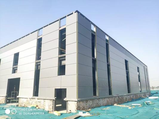 Trwałe stalowe konstrukcje magazynowe z poziomem wybuchowym Sa 2.5 i europejskim stopniem materiału S235/S355 z kolorem dachu ze stali