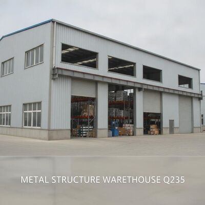 Magazyn konstrukcji metalowych z ocynkowanej stali Purling C Z Q235 wykorzystujący konstrukcję stalową spawaną lub walcowaną na gorąco oferującą przestrzeń magazynową